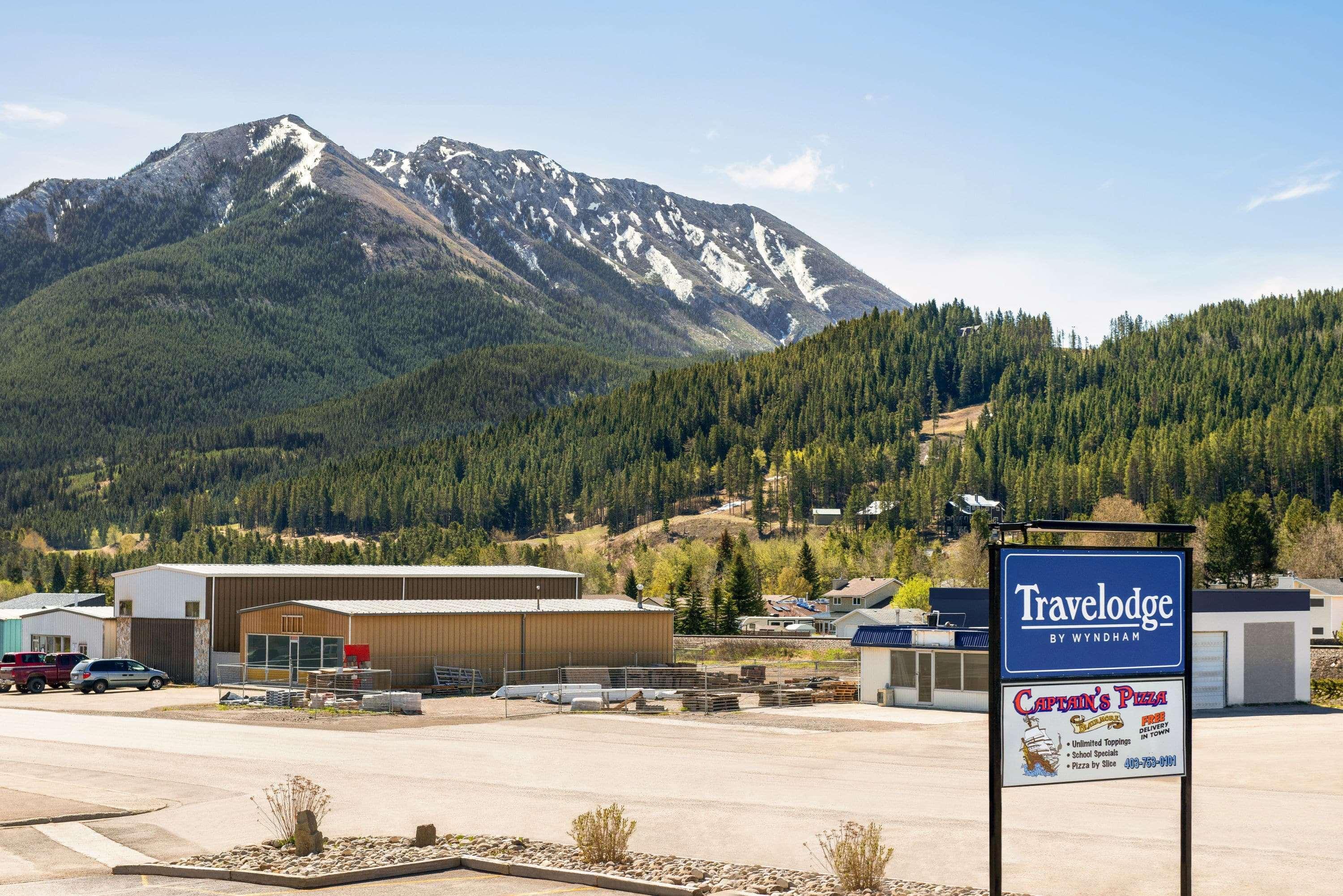 Travelodge By Wyndham Blairmore Exterior photo