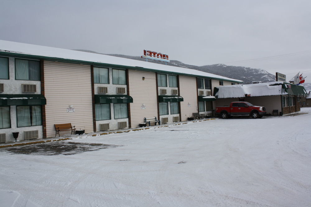Travelodge By Wyndham Blairmore Exterior photo